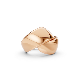 #R678 - Knot of Elegance Ring