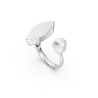 #R6769 - Leaf & Pearl Ring